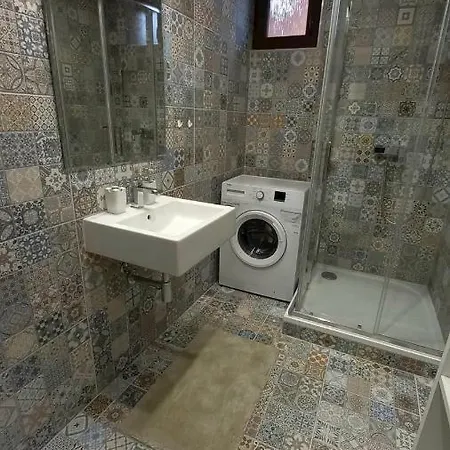 Hotel Zbojnicka Willa U Krola 503-701-576